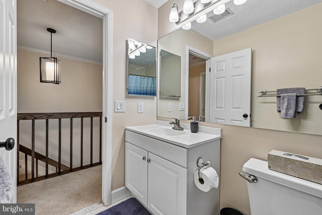 1432 NEWPORT SPRING COURT