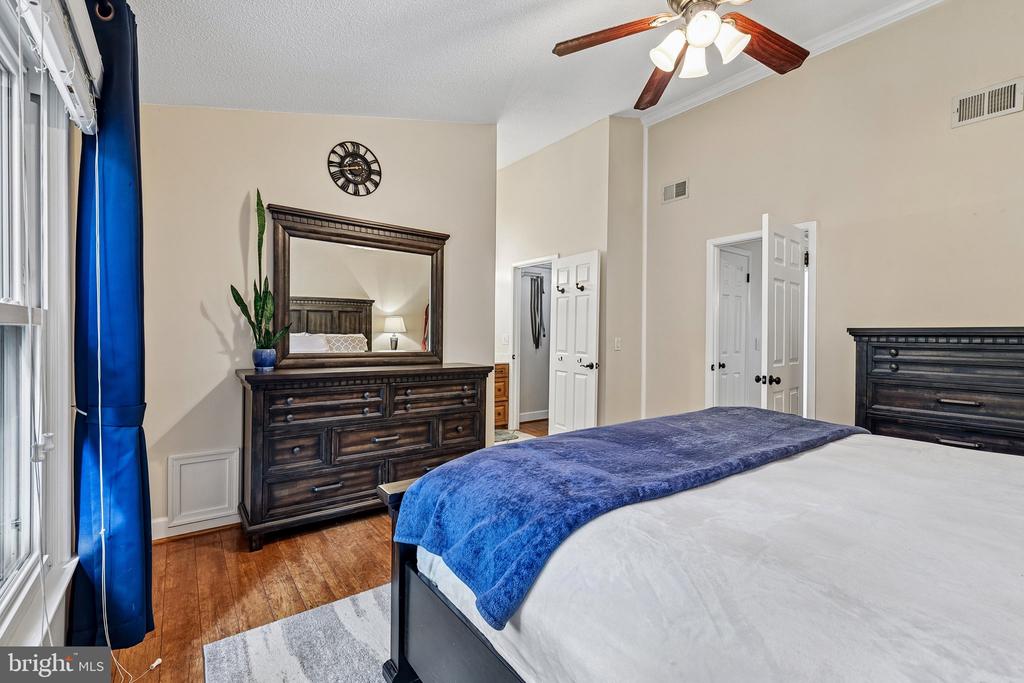 1432 NEWPORT SPRING COURT