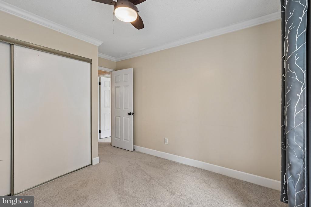 1432 NEWPORT SPRING COURT