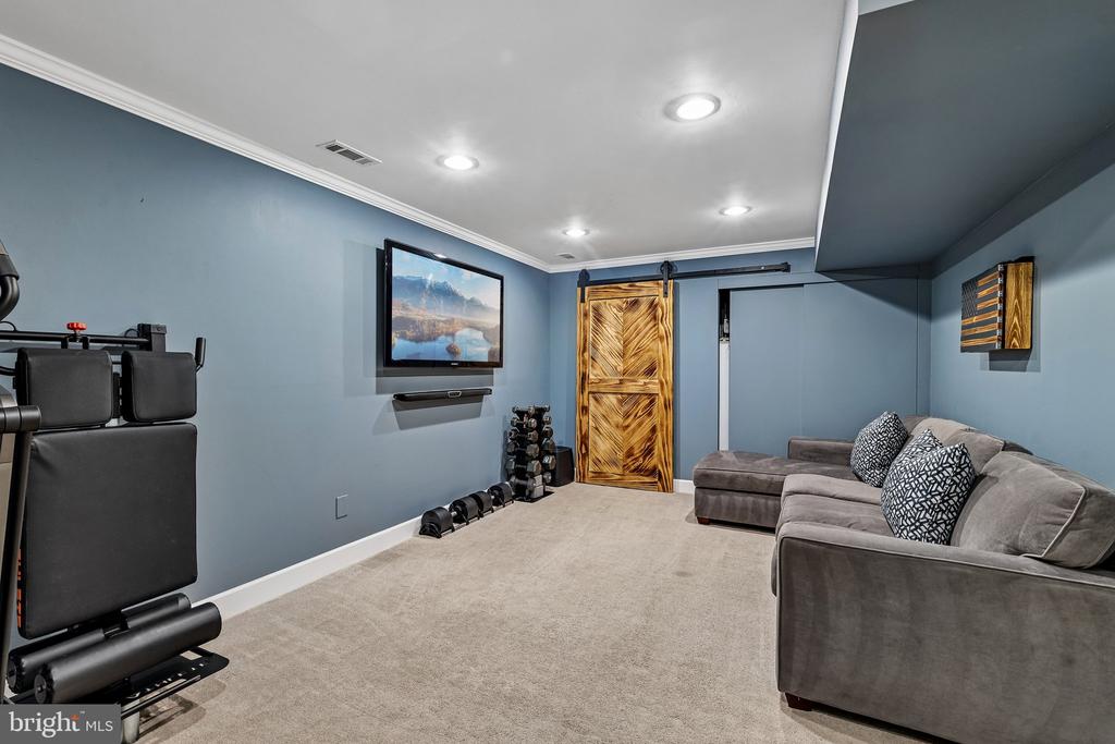 1432 NEWPORT SPRING COURT