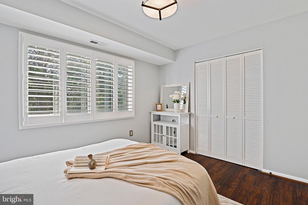 208 PARK TERRACE COURT SE Unit: 49