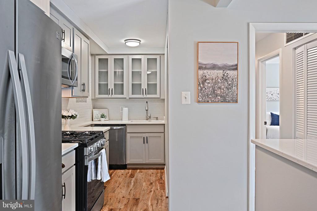208 PARK TERRACE COURT SE Unit: 49