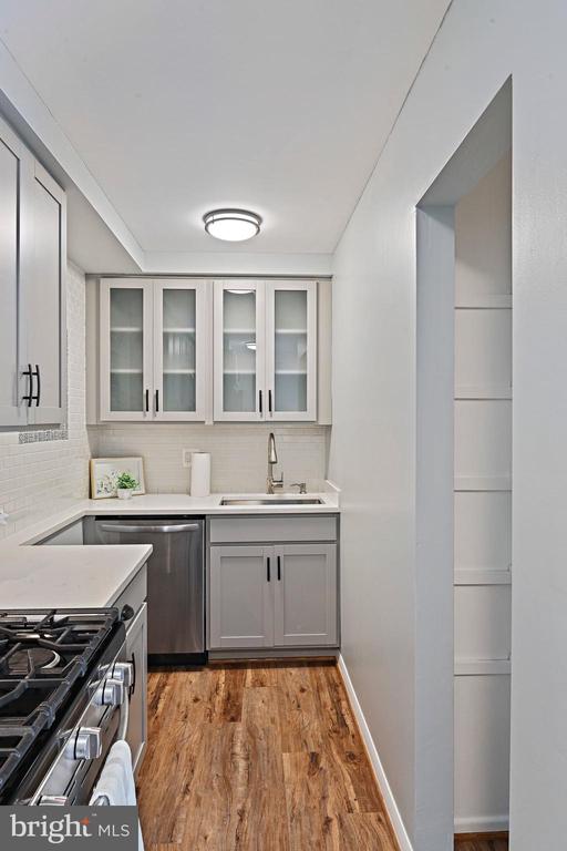 208 PARK TERRACE COURT SE Unit: 49
