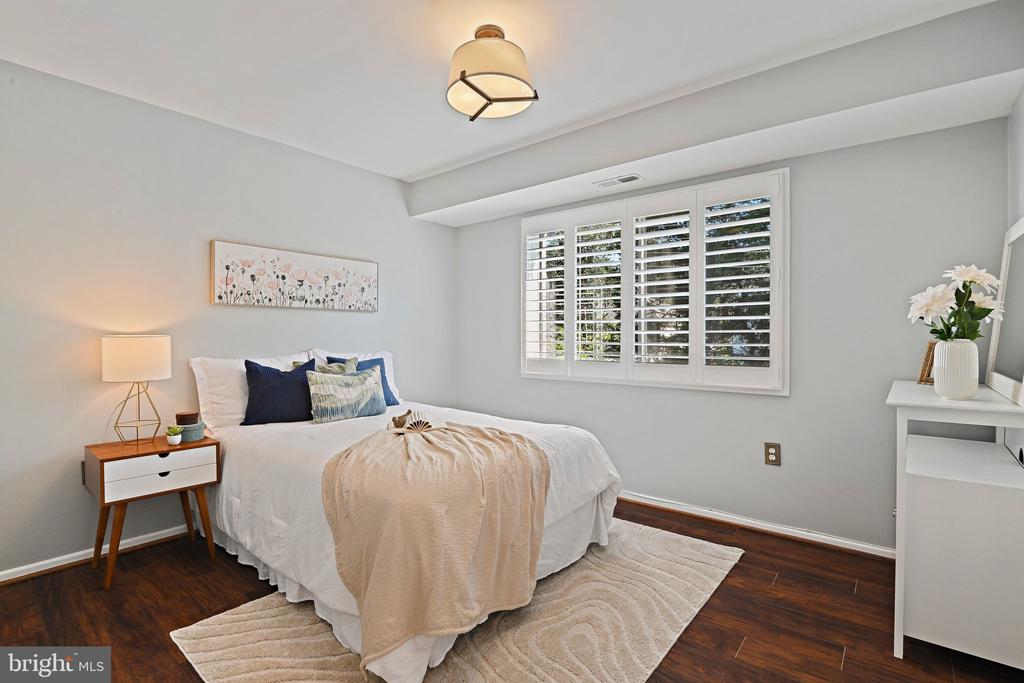 208 PARK TERRACE COURT SE Unit: 49