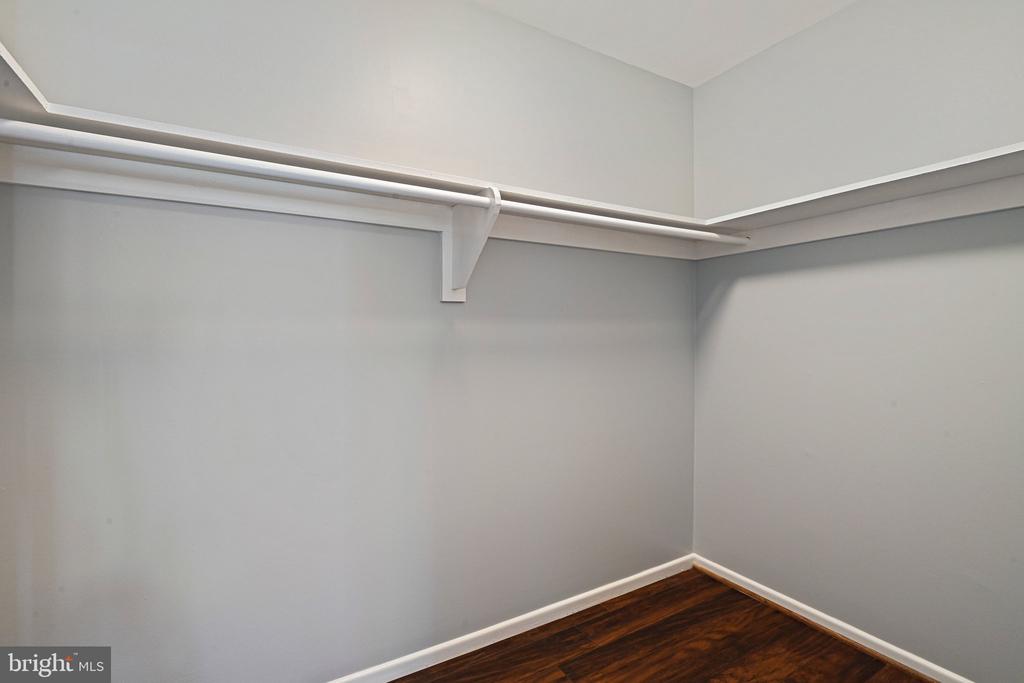 208 PARK TERRACE COURT SE Unit: 49