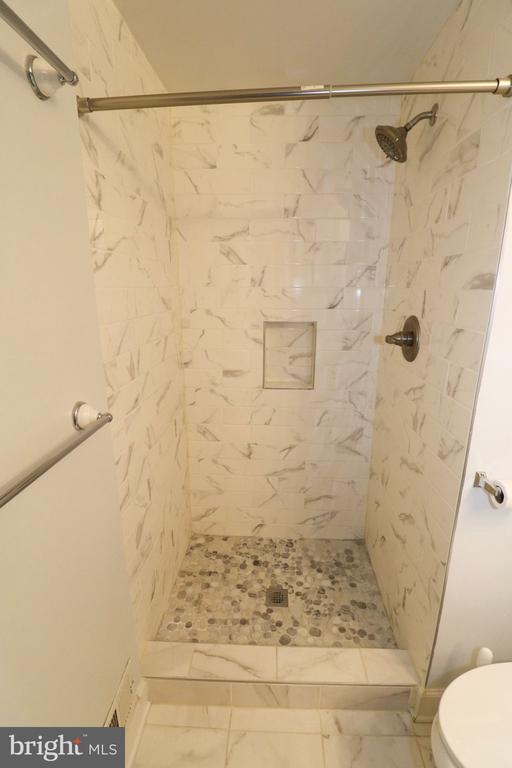 5933 GRISBY HOUSE COURT
