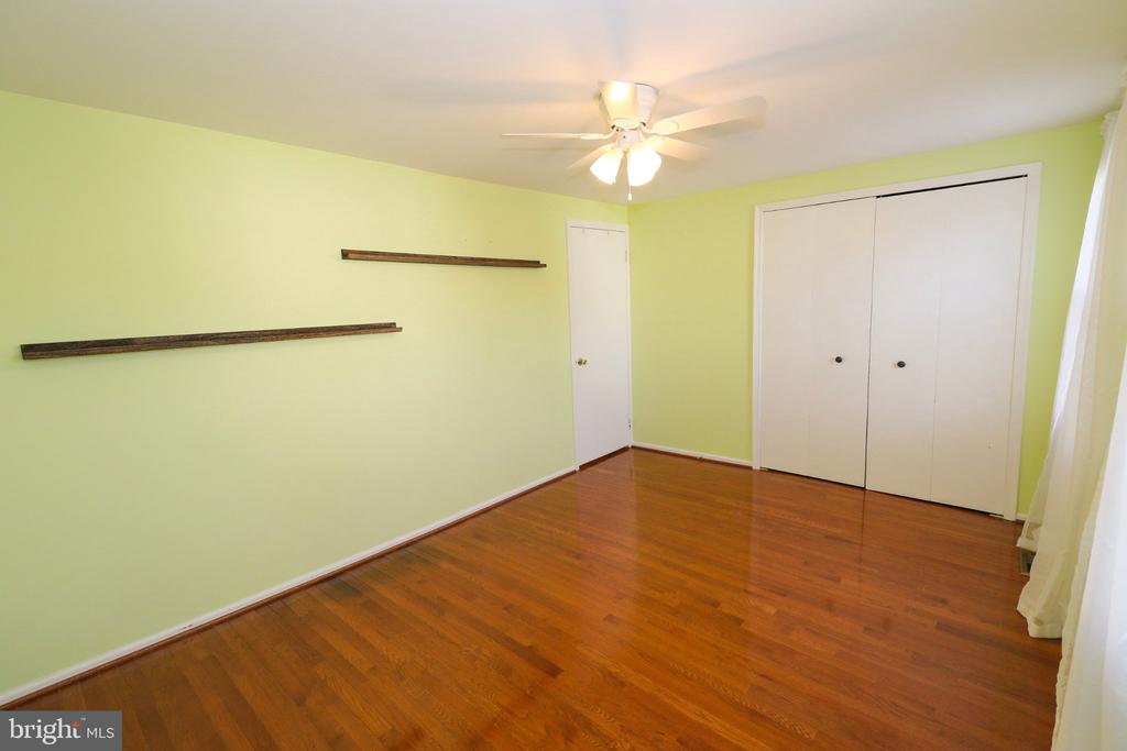 5933 GRISBY HOUSE COURT