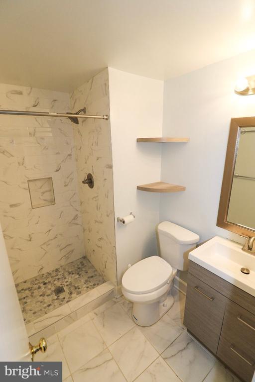 5933 GRISBY HOUSE COURT