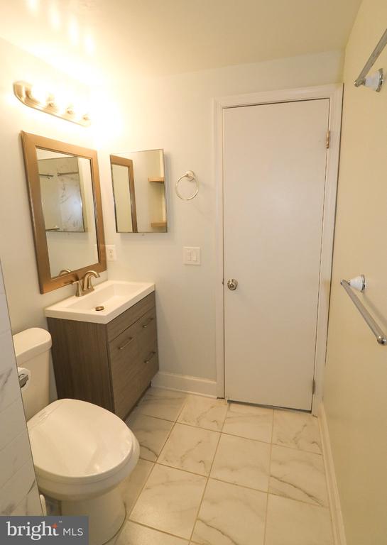 5933 GRISBY HOUSE COURT