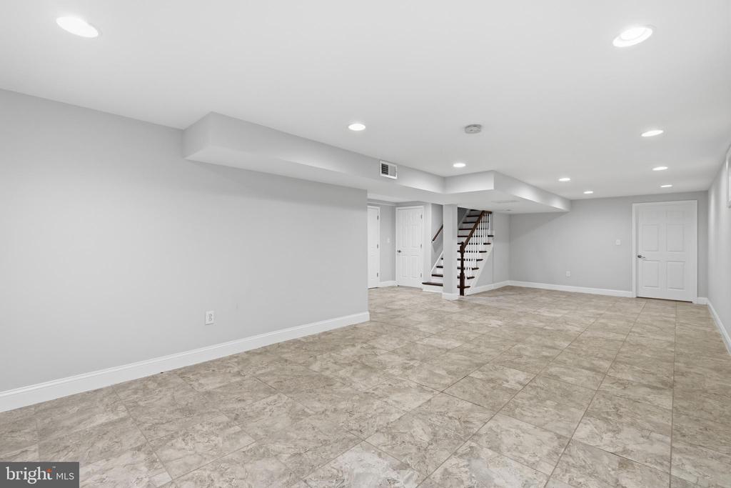 1719 MELBOURNE DRIVE