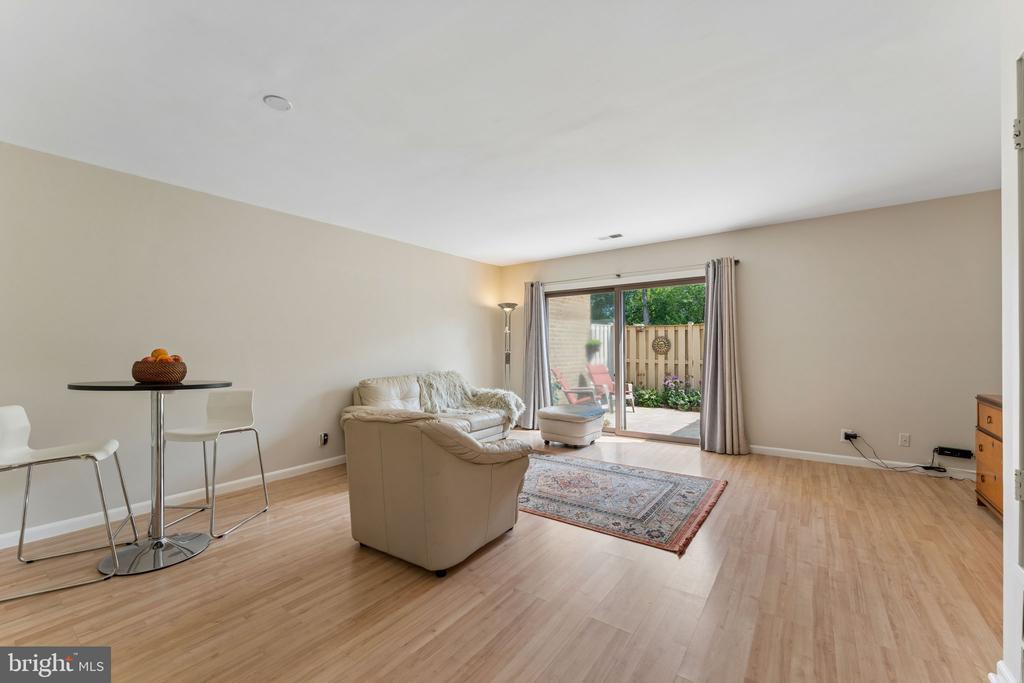 2674 GLENGYLE DRIVE Unit: 53