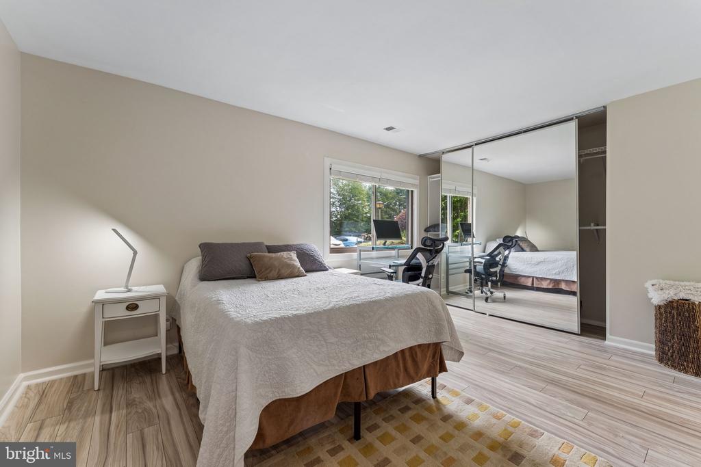 2674 GLENGYLE DRIVE Unit: 53