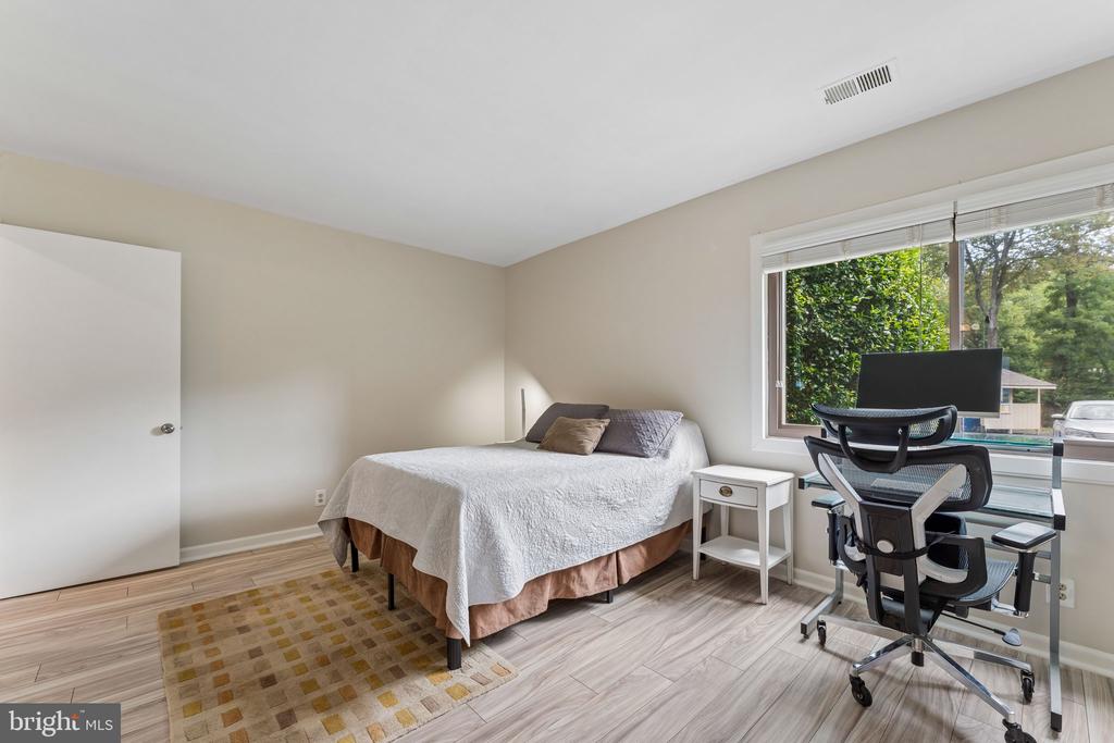 2674 GLENGYLE DRIVE Unit: 53