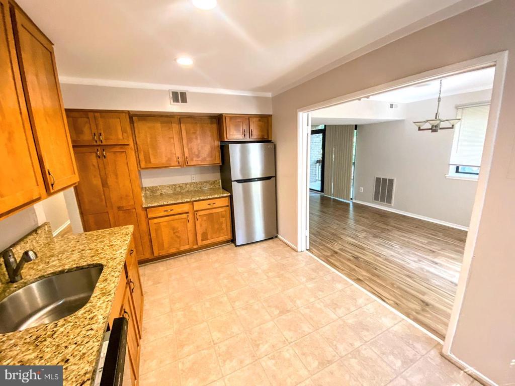 1646 PARKCREST CIRCLE Unit: 1D/201