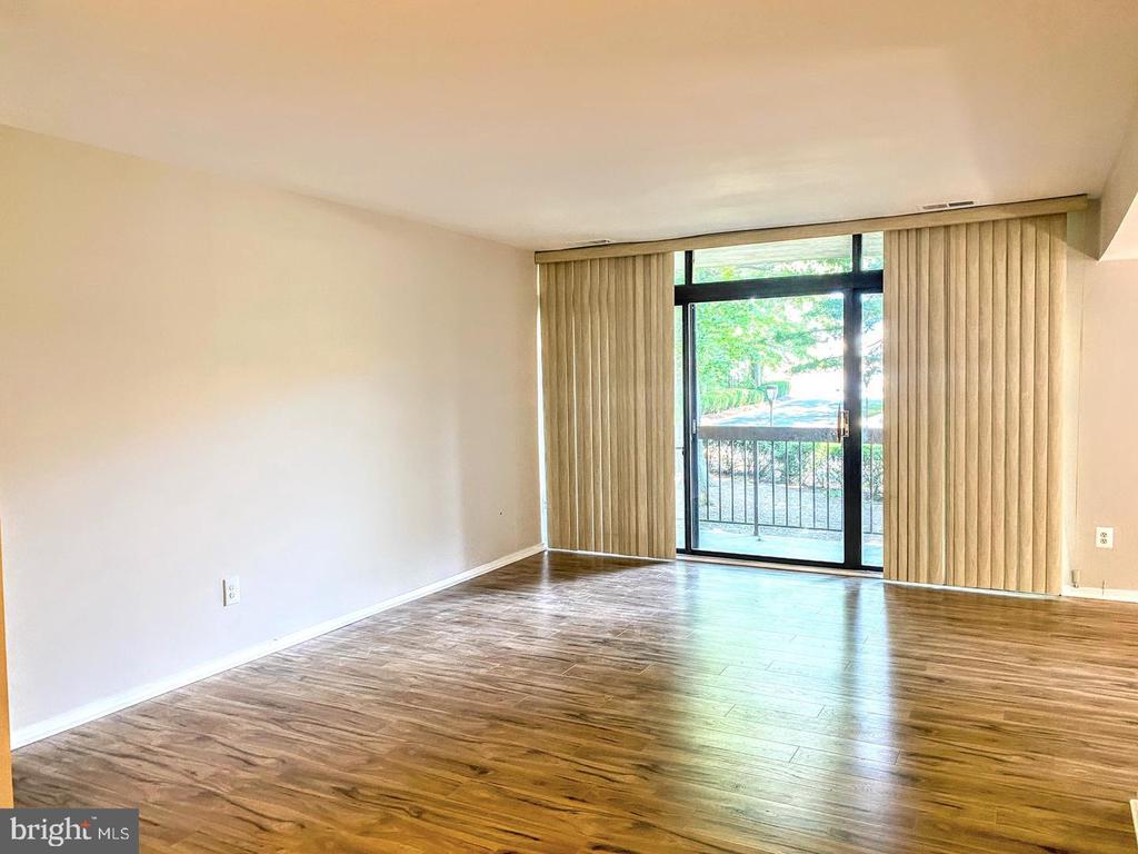 1646 PARKCREST CIRCLE Unit: 1D/201