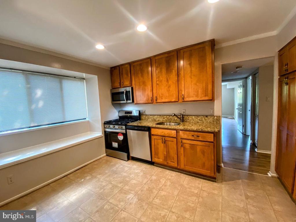 1646 PARKCREST CIRCLE Unit: 1D/201