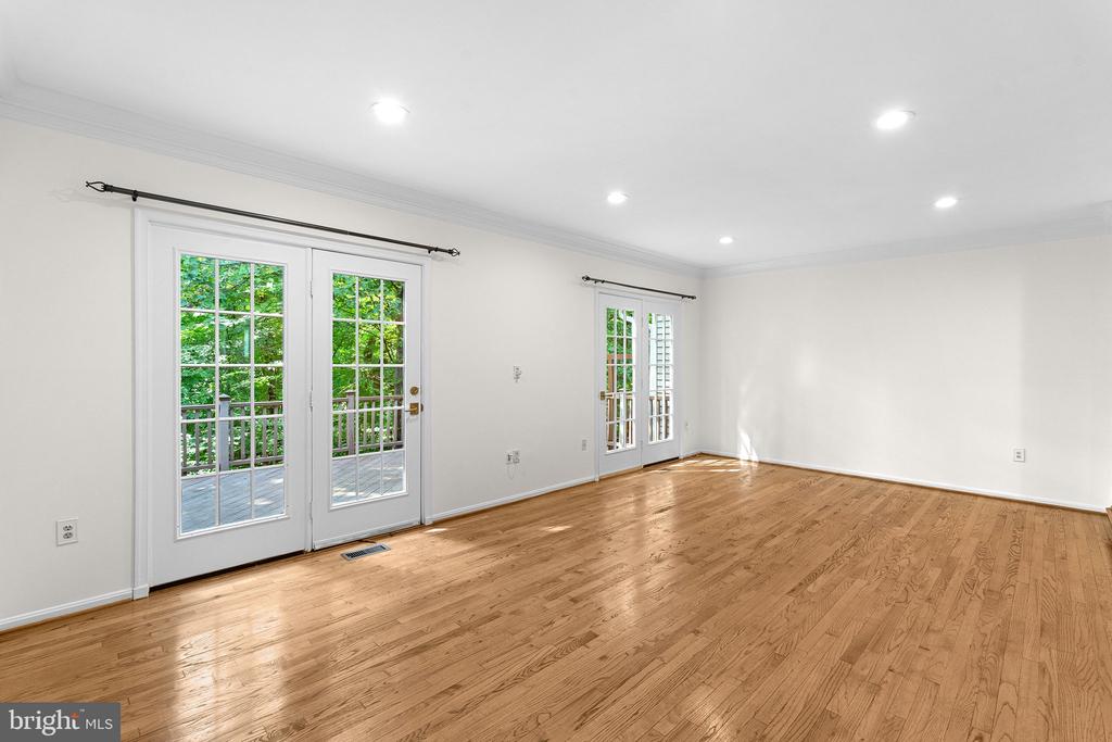 7877 PAINTED DAISY DRIVE