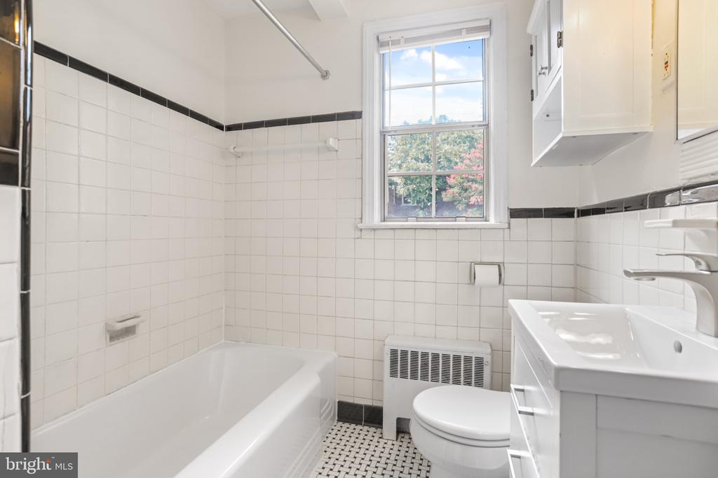 6706 W WAKEFIELD DRIVE Unit: A2