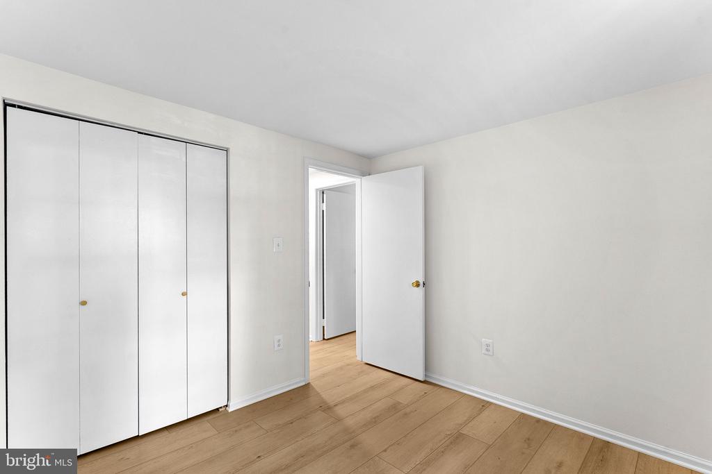 10131 WALNUT WOOD COURT