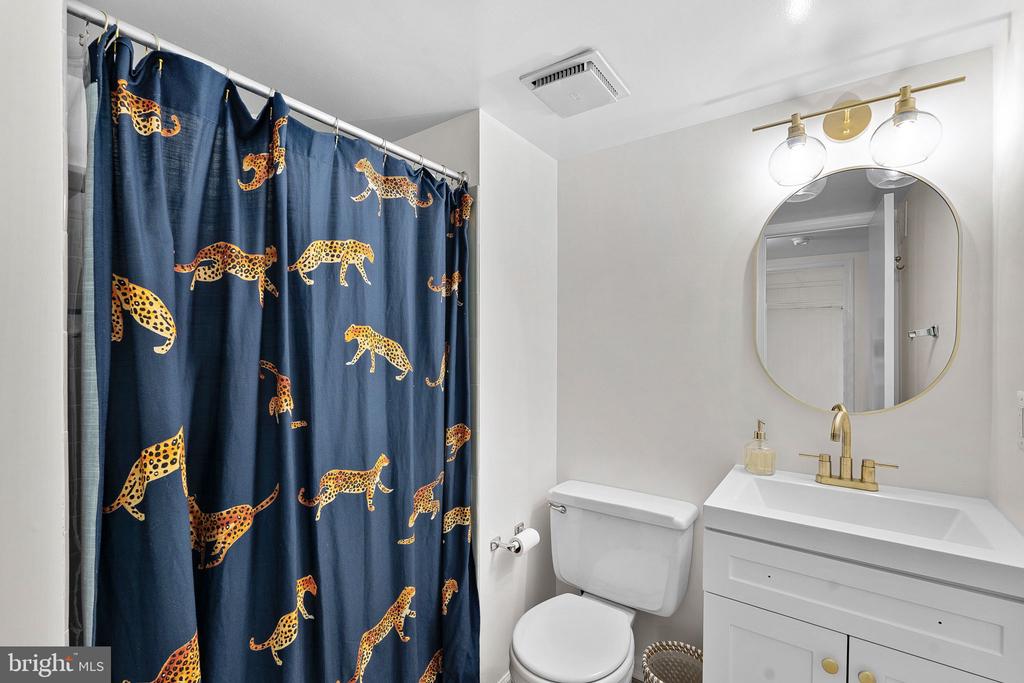 10131 WALNUT WOOD COURT