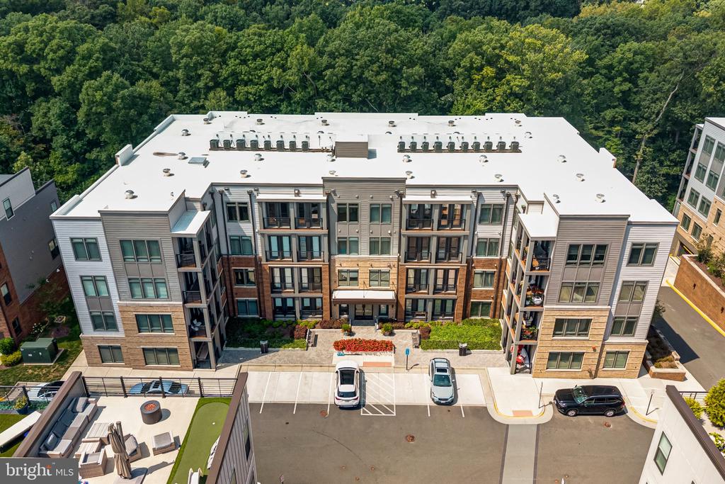 1669 BANDIT LOOP Unit: 103A