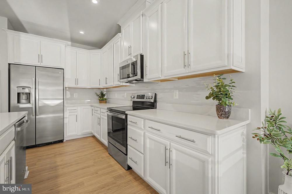 1669 BANDIT LOOP Unit: 103A