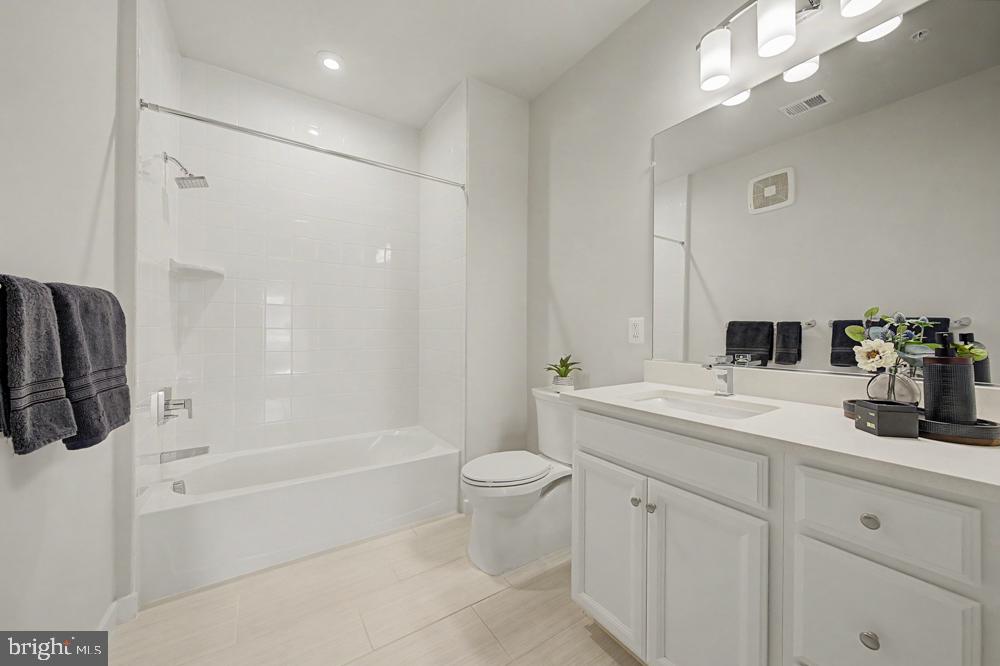 1669 BANDIT LOOP Unit: 103A