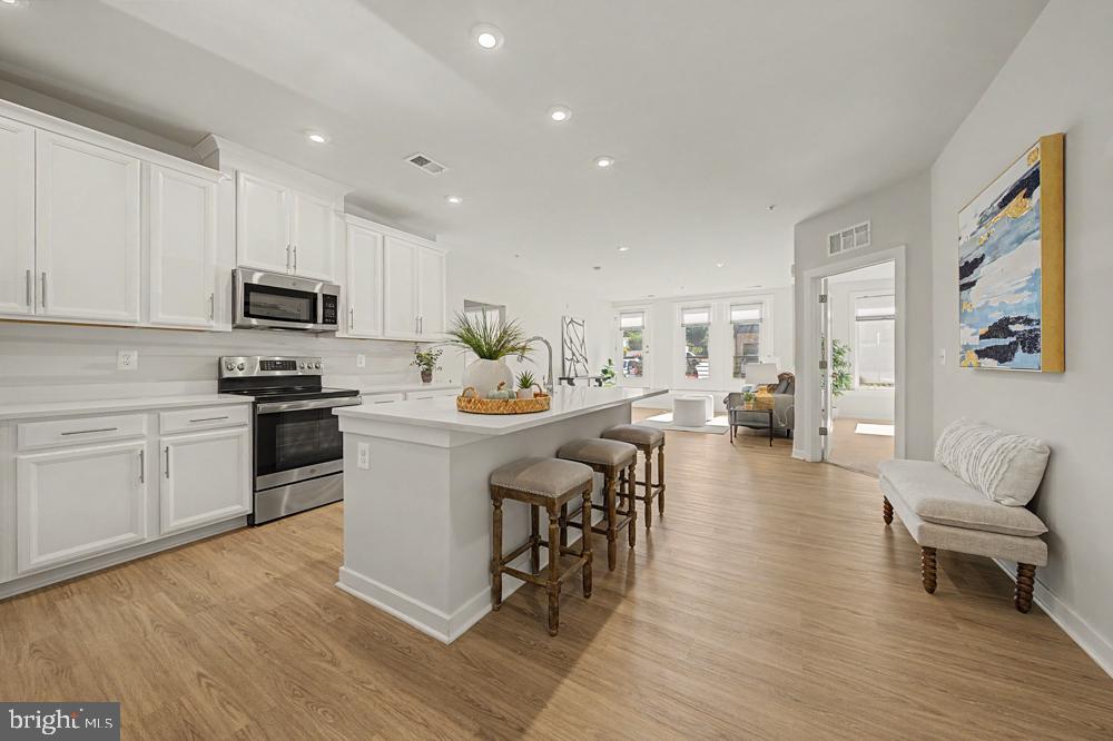 1669 BANDIT LOOP Unit: 103A