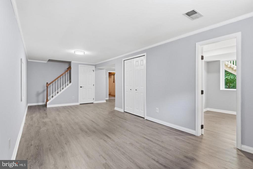 9024 BROOK FORD ROAD