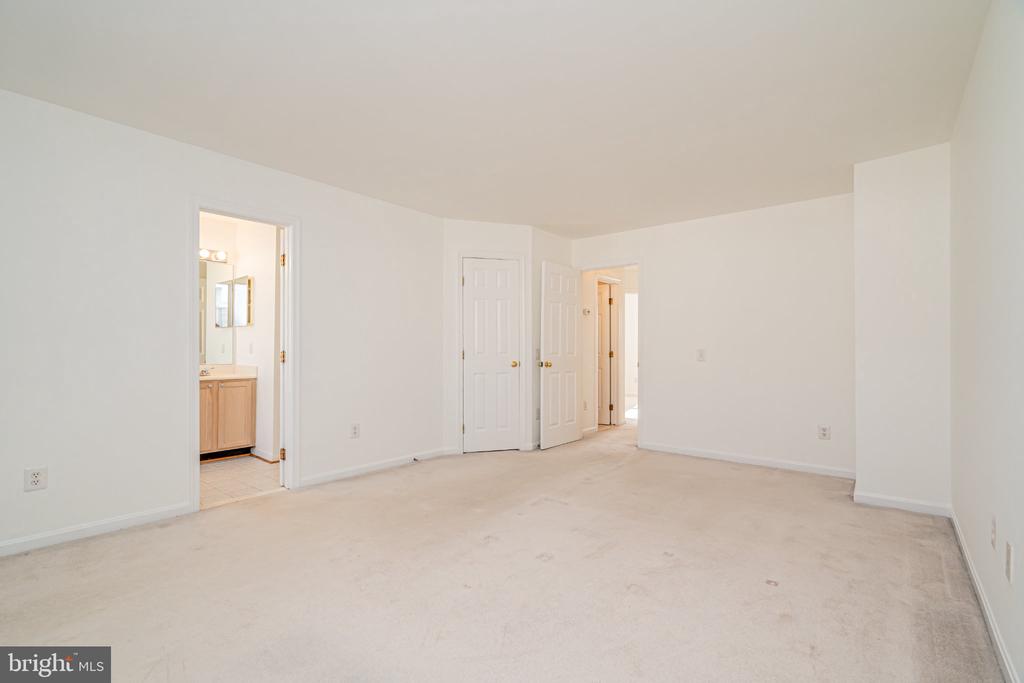 2507 JAMES MAURY DRIVE Unit: 2507