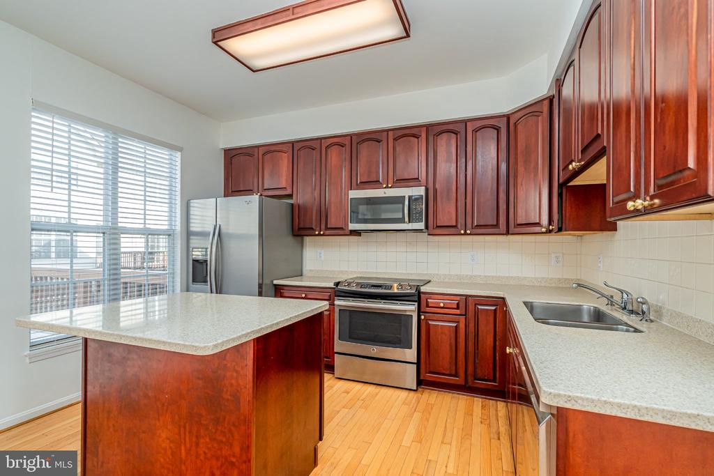 2507 JAMES MAURY DRIVE Unit: 2507