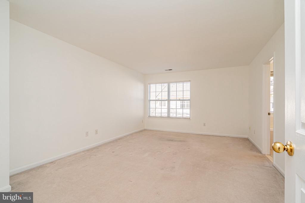 2507 JAMES MAURY DRIVE Unit: 2507