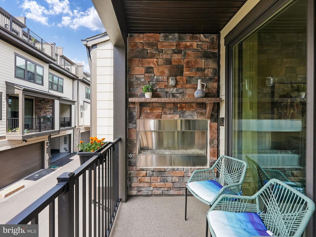 119 MARKET SQUARE NW Unit: 38