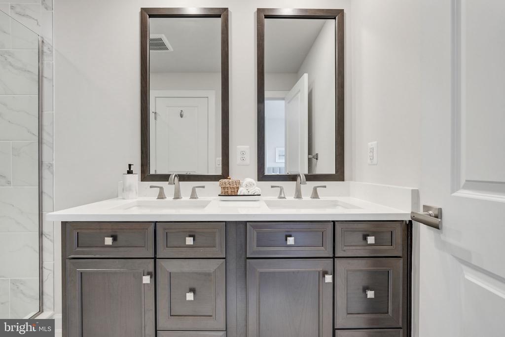 119 MARKET SQUARE NW Unit: 38