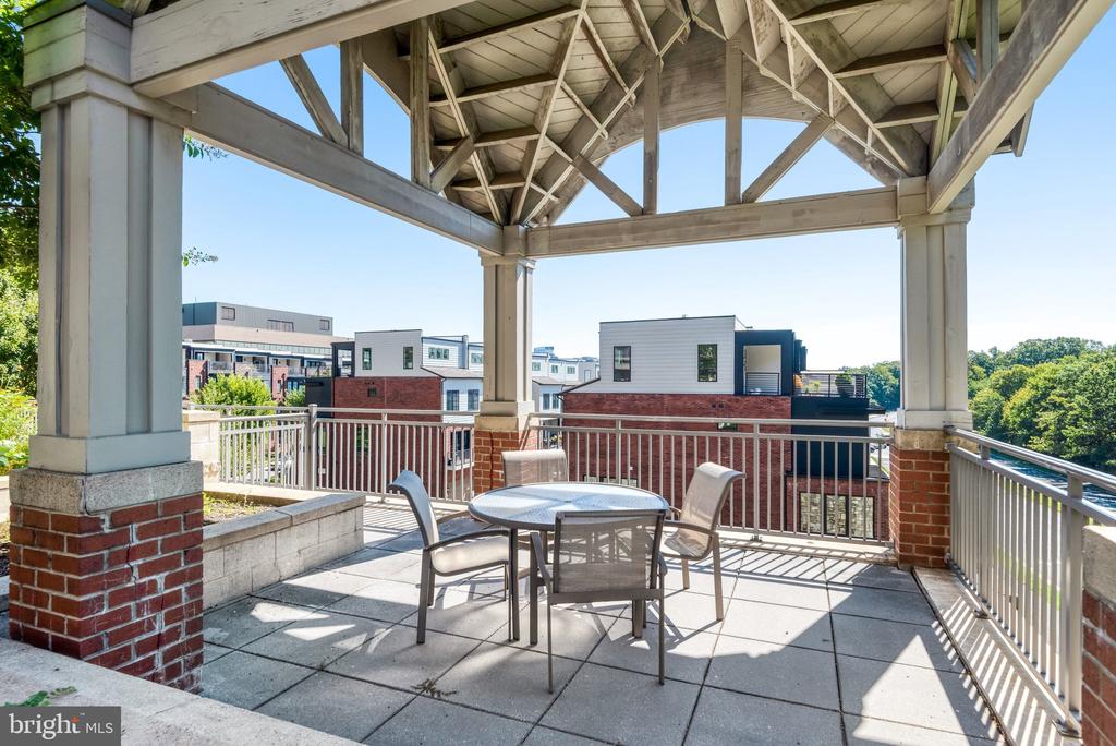 11770 SUNRISE VALLEY DRIVE Unit: 118
