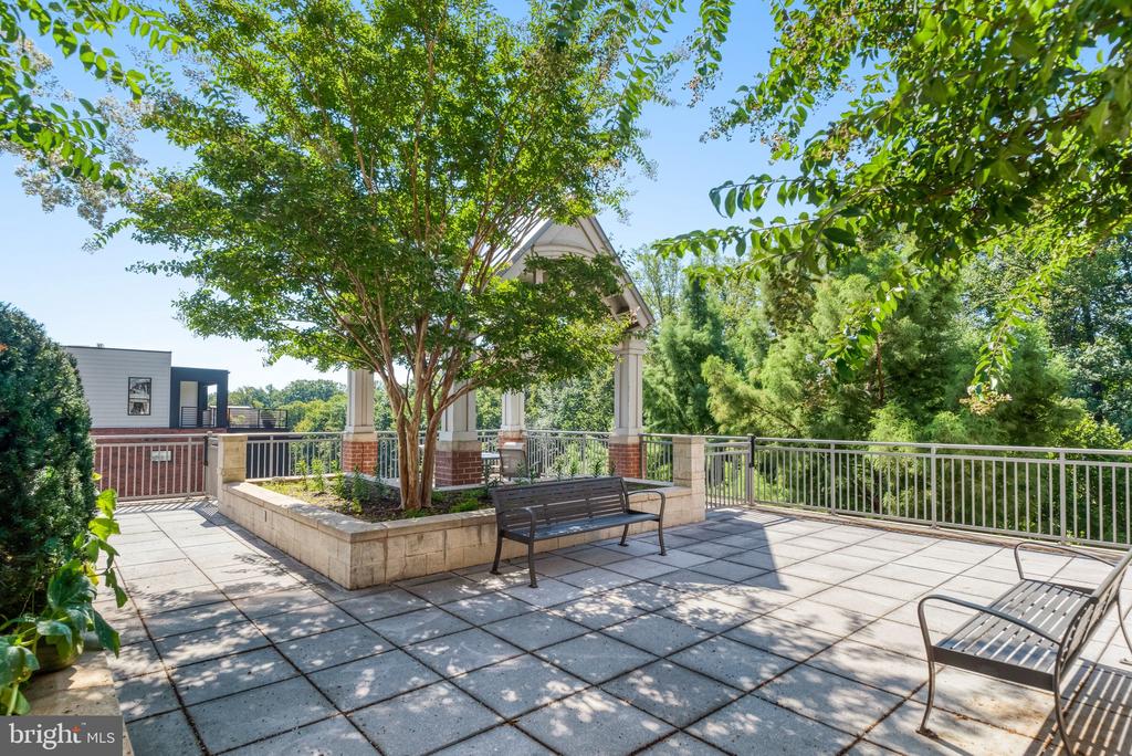 11770 SUNRISE VALLEY DRIVE Unit: 118