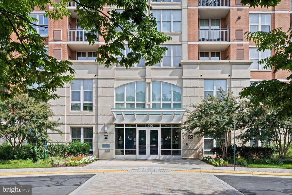 11770 SUNRISE VALLEY DRIVE Unit: 118