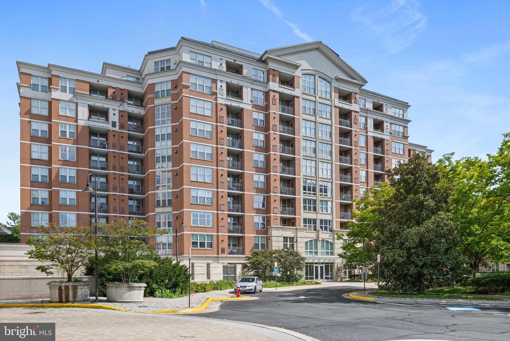 11770 SUNRISE VALLEY DRIVE Unit: 118