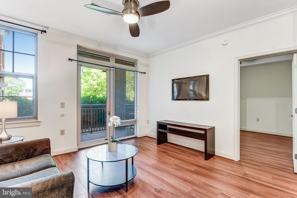 11770 SUNRISE VALLEY DRIVE Unit: 118