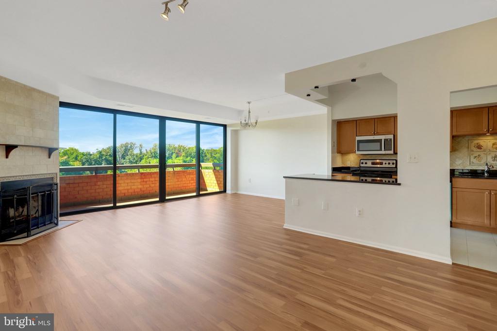 2230 GEORGE C MARSHALL DRIVE Unit: 1218