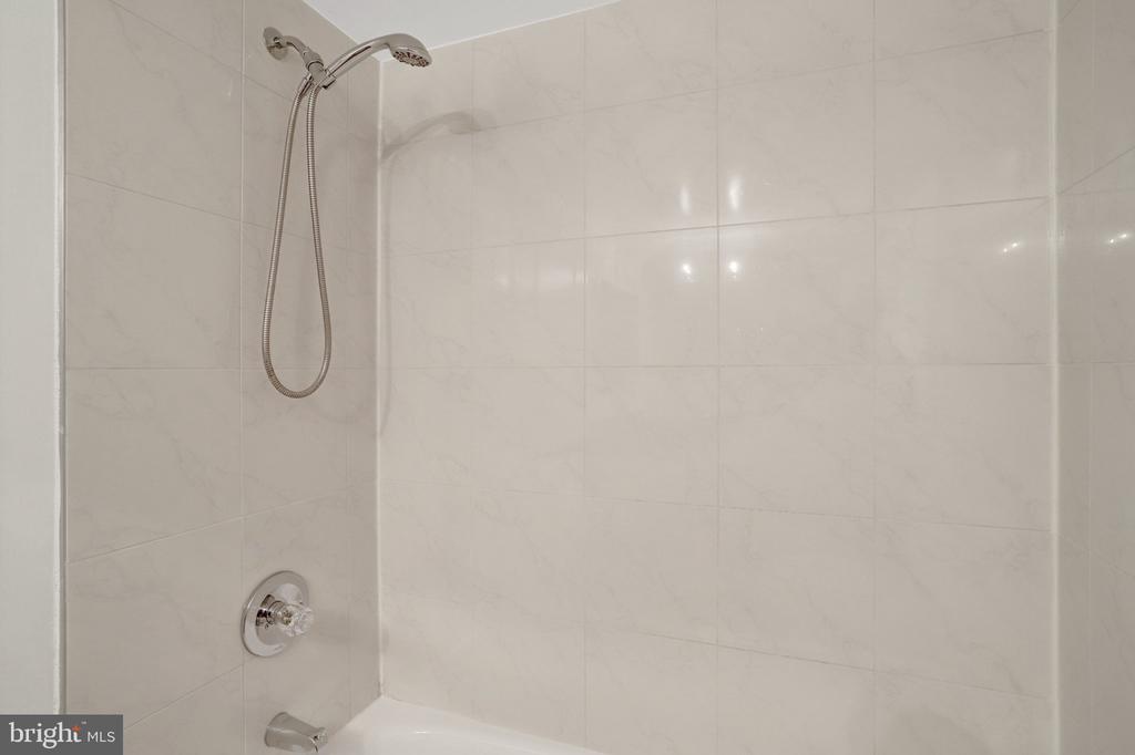 2230 GEORGE C MARSHALL DRIVE Unit: 1218
