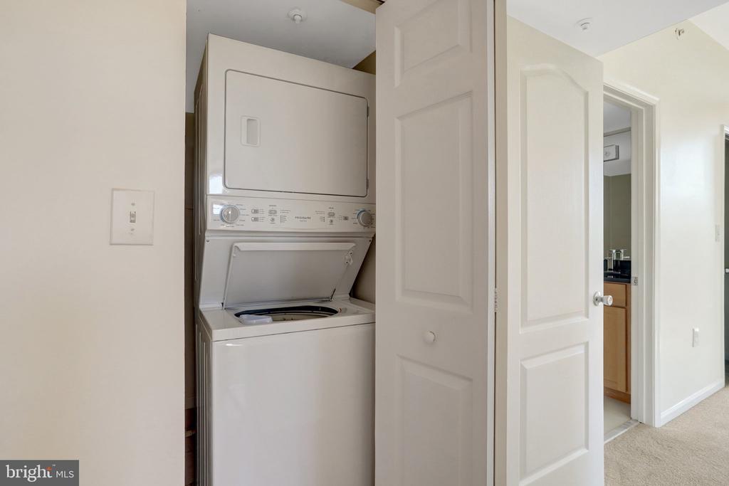 2230 GEORGE C MARSHALL DRIVE Unit: 1218