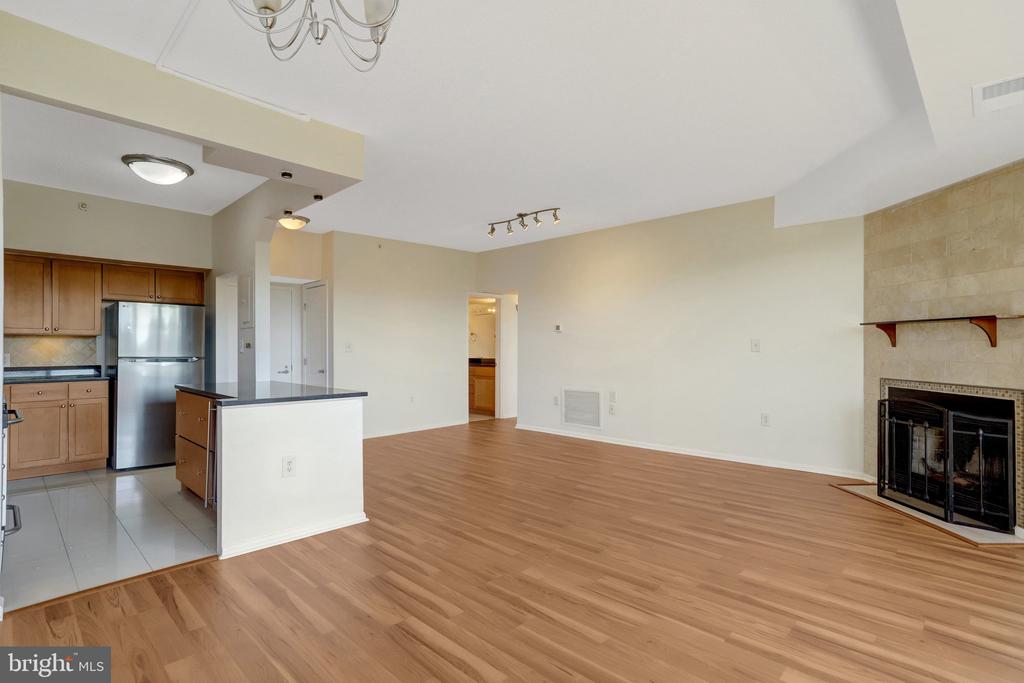 2230 GEORGE C MARSHALL DRIVE Unit: 1218