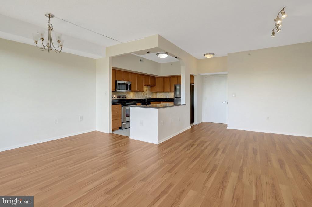 2230 GEORGE C MARSHALL DRIVE Unit: 1218