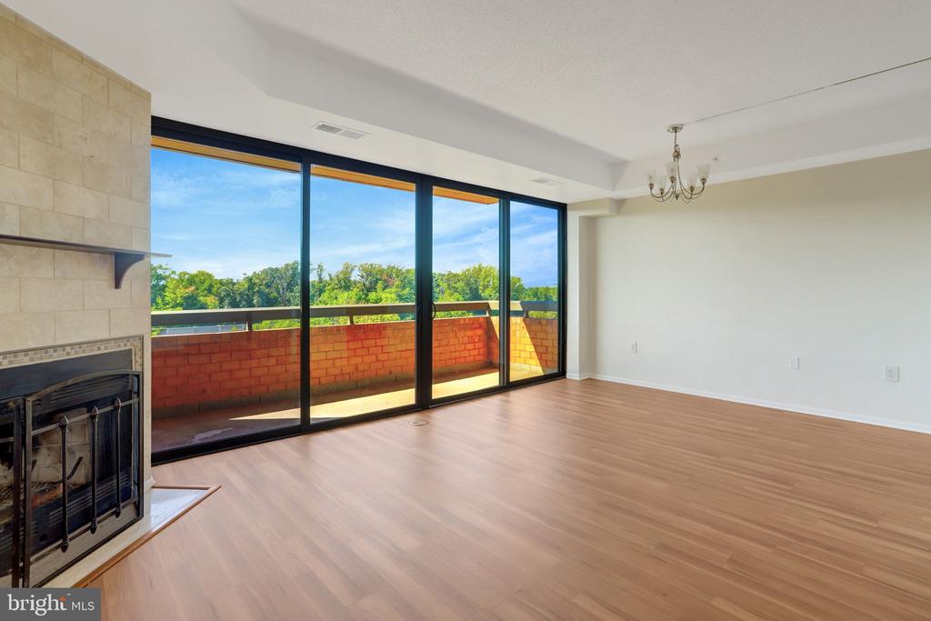 2230 GEORGE C MARSHALL DRIVE Unit: 1218