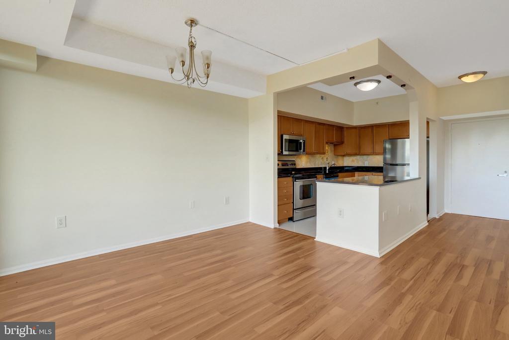 2230 GEORGE C MARSHALL DRIVE Unit: 1218