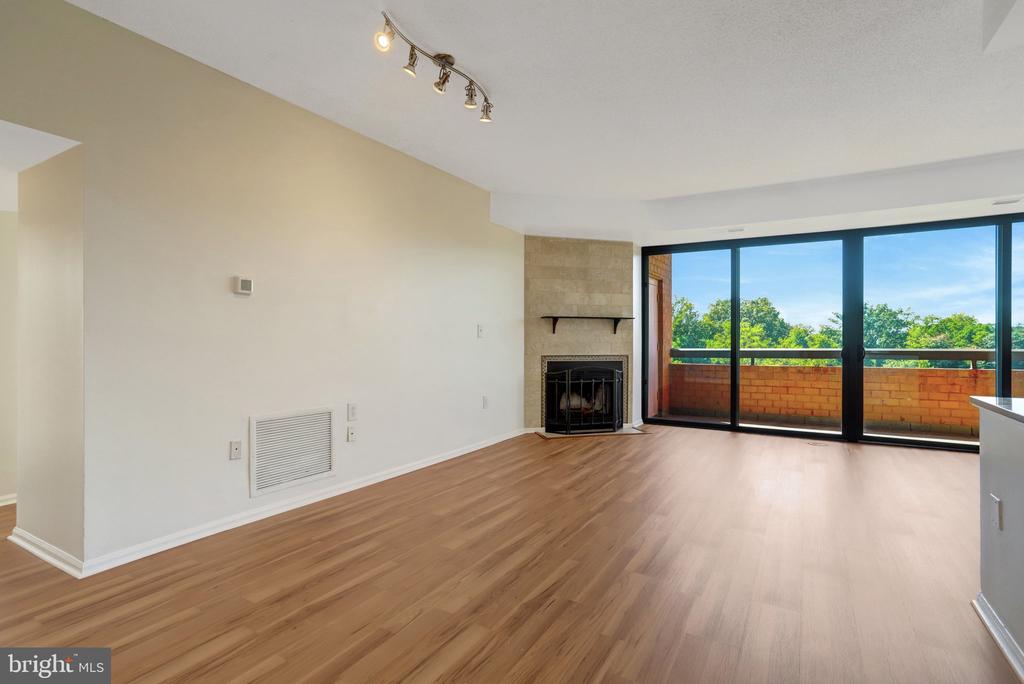 2230 GEORGE C MARSHALL DRIVE Unit: 1218