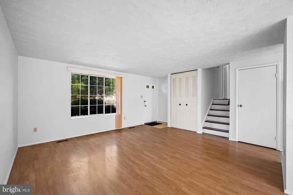 9715 WATER OAK DRIVE