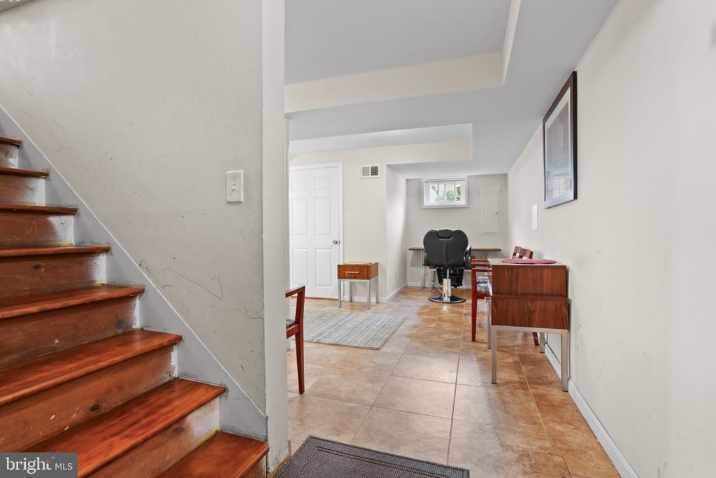 6213 THOMAS DRIVE