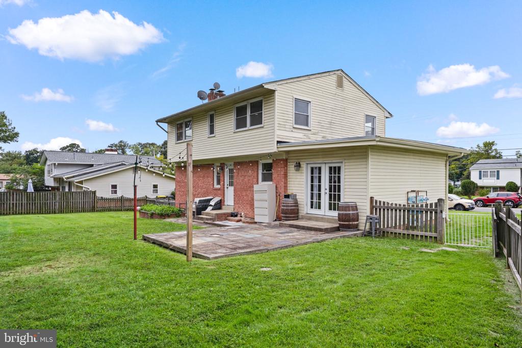 6213 THOMAS DRIVE